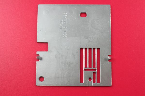 Stichplatte für Pfaff 1171, 1471, 1475,2012, 2025, 2026, 2028, 2034,2036, 2042, 2044, 2046, 2056,6120, 6122,6230,6232,6250,6270,7510,7530,7550,7560,7570,2012, 2025, 2026, 2028, 2034, 2036, 2042, 2044, 2046, 2056,6120, 6122,6230,6232,6250,6270,7510,7530,75